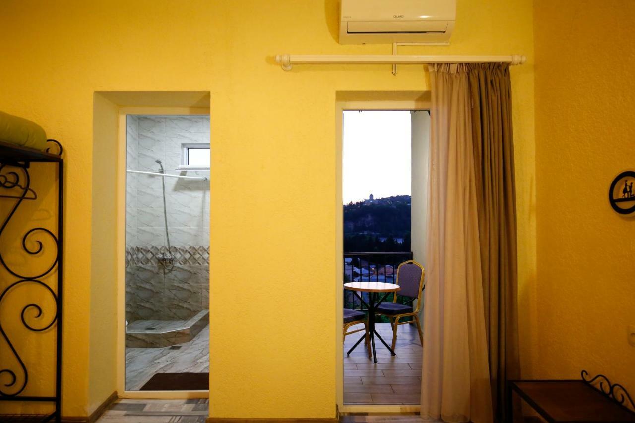 Green Flower Hotel คูทายสิ ภายนอก รูปภาพ