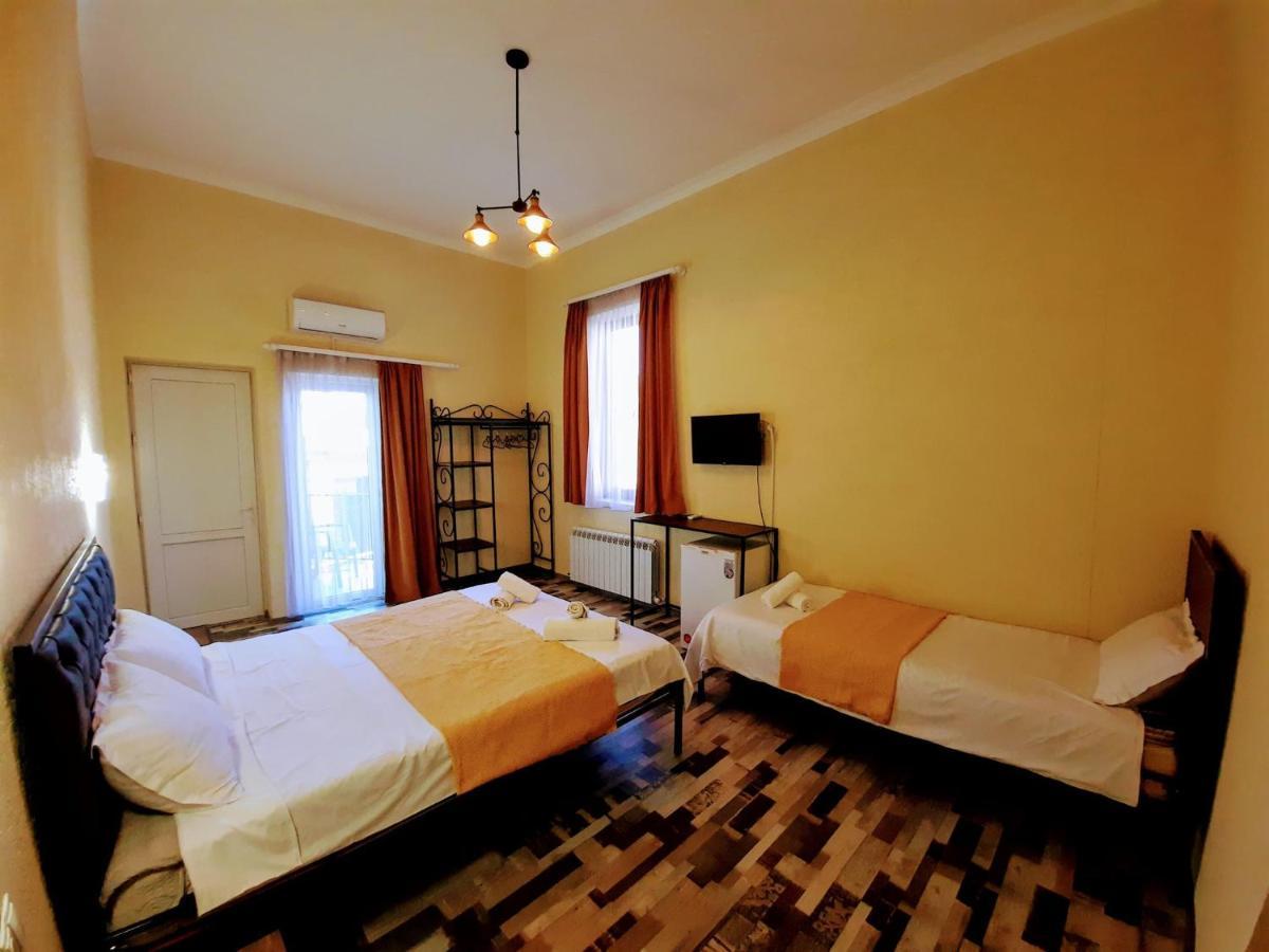 Green Flower Hotel คูทายสิ ภายนอก รูปภาพ
